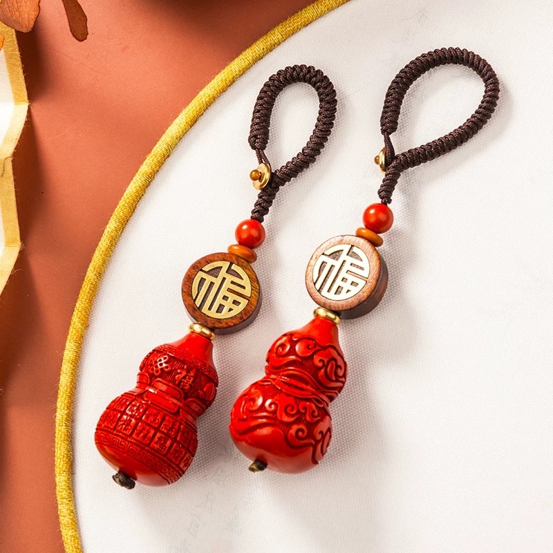 Women'S Fashion Jewellery - เครื่องประดับแฟชั่น จี้พวงกุญแจรูปน้ำเต้าหยกสีแดงชาด แกะสลักด้วยมือสไตล์จีน ช่วยเสริมสุขภาพ ของขวัญนำโชคสำหรับผู้หญิงและผู้ชาย
