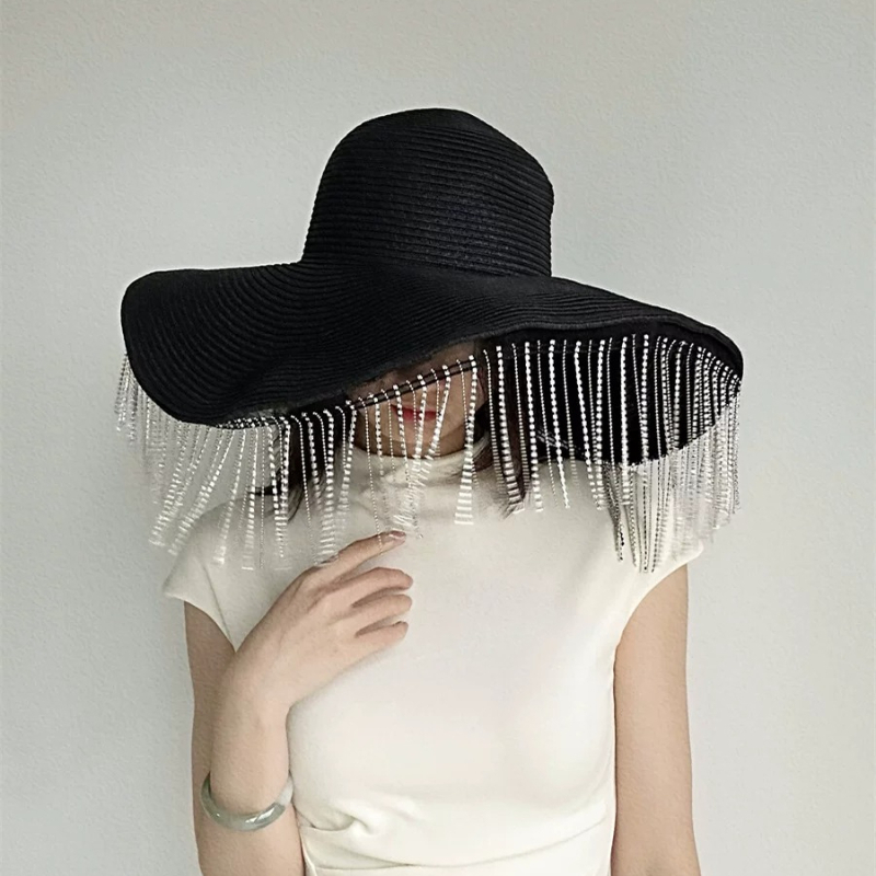 หมวกสานปีกกว้างประดับพู่และคริ - Women Fashion Photoshoot บทวิจารณ์และราคา
