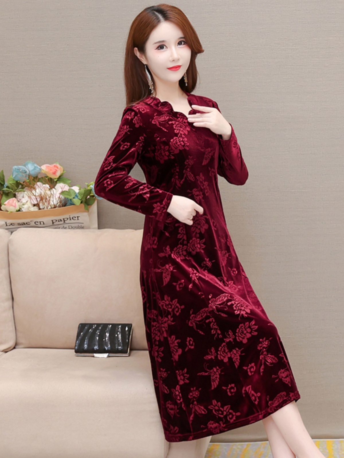 ชุดเดรสกำมะหยี่หรูหรา คอวี กระ - Women Fashion Over The Years บทวิจารณ์และราคา