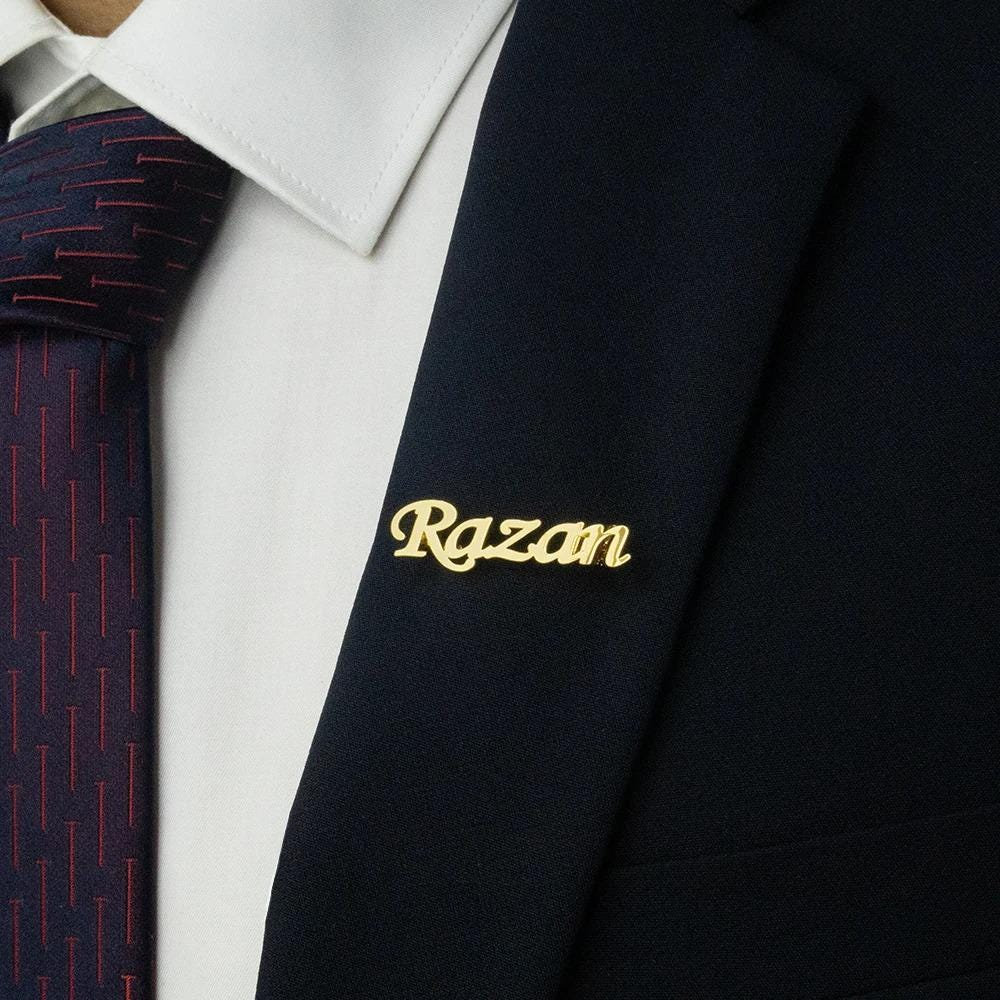 เข็มกลัดชื่อสั่งทำ เข็มกลัดติด - Women Fashion Dress Names บทวิจารณ์และราคา